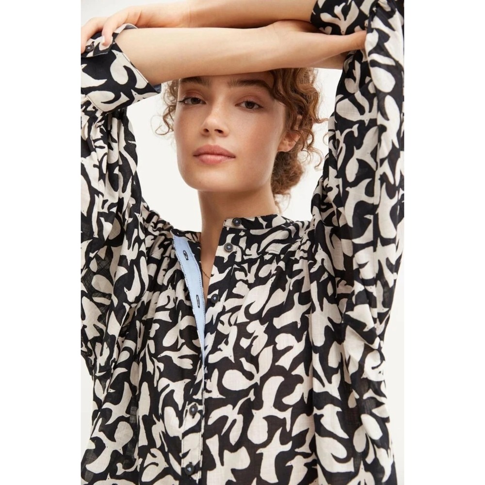 Anthropologie Danielle Kroll Womens Whismy Bird Button Up Blouse Top Size Medium - Picture 2 of 16